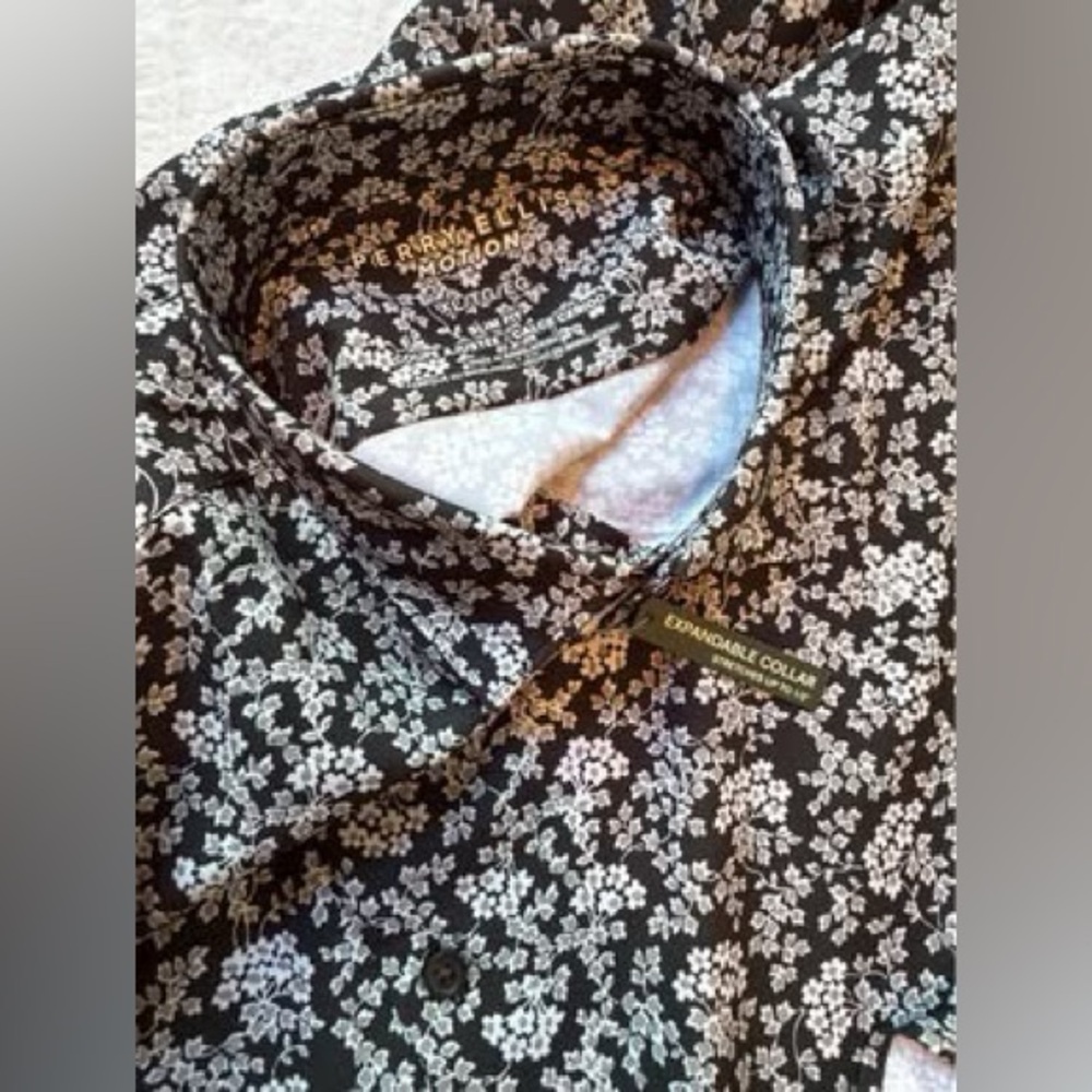 Perry Ellis Black and White Floral Shirt - Picture 5 of 6